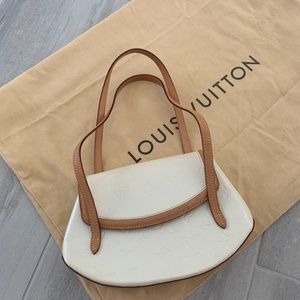 Louis Vuitton Biscayne bay Vernis pearl monogram shoulder bag
